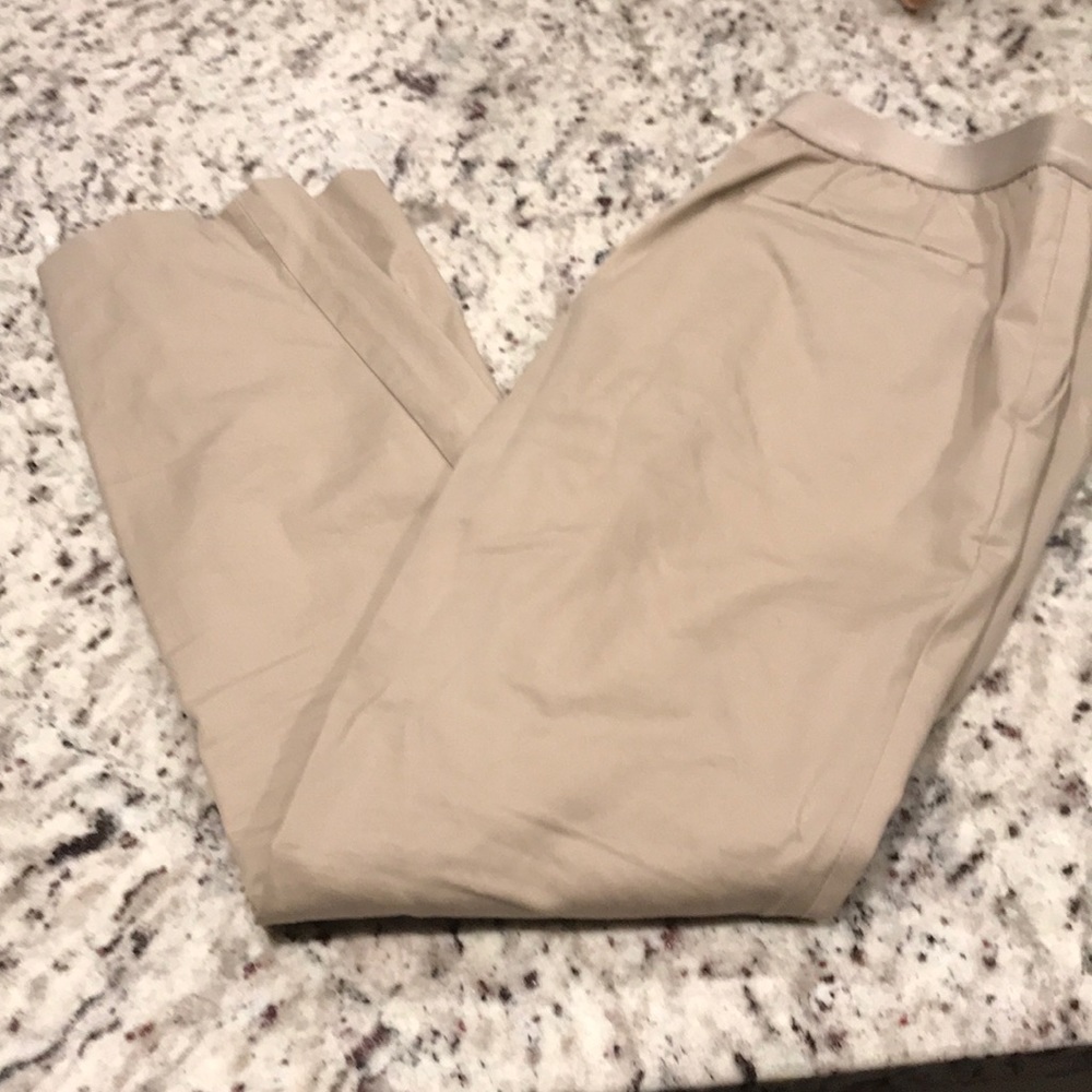 Uniqlo khaki elastic waist ankle pant
